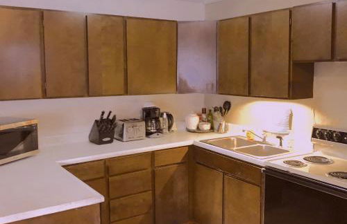 Nugget Place-Includes three separate two bedroom units near Mendenhall Glacier-DISCOUNTS ON TOURS! - Foto 35