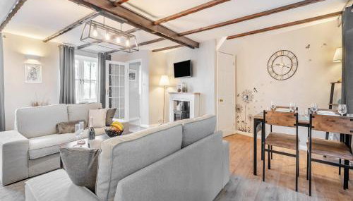 Forge House - Photo 3