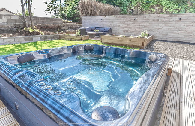 Lovely 1-bed Cottage in Kelty With Hot Tub - Foto 8
