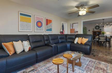 Coastal Retreat with Hot Tub Ocean Views Backyard Fun Newport Oasis by AvantStay - Foto 18