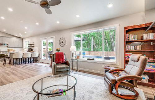 Freeland Retreat - Deck, Fire Pit and Beach Access! - Foto 5