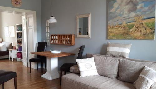 LoggiaHaus am Schloss, 5 Ferienwohnungen, teils mit Schloss- und Seeblick - Foto 5