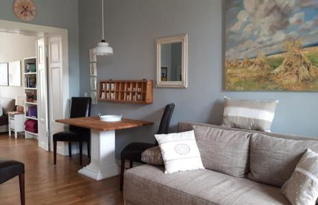 LoggiaHaus am Schloss, 5 Ferienwohnungen, teils mit Schloss- und Seeblick - Foto 5