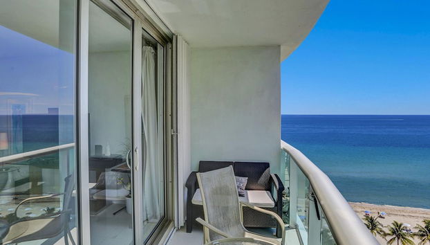 15th-Floor Luxury 1BR at Lyfe Resort with Ocean View - Foto 5, Habitación