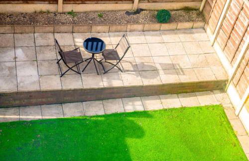 House - Sleeps 7 - Parking - 10Min Drive to Centre - Foto 4