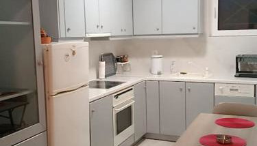 Thanos Studio - Foto 5, stove, dishwasher