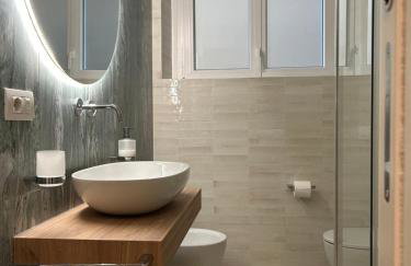 The Y Lake Como Apartment - Photo 15