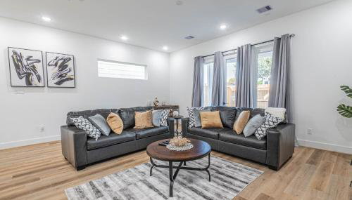 Luxury Haven near Dwtn, Med CTR, with Fast Free WiFi, Parking - Foto 3