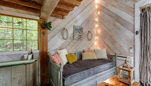 Treetop Hideaways: Luna Loft Treehouse - Foto 2