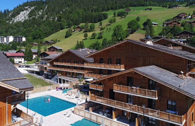 3 bedroom Apartment in La Clusaz with swimming pool and terrace - Photo 40
