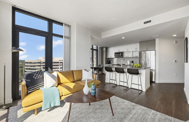 Placemakr Marymount Ballston - Photo 55