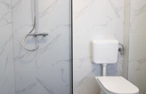 Fly in Apartment - Photo 20