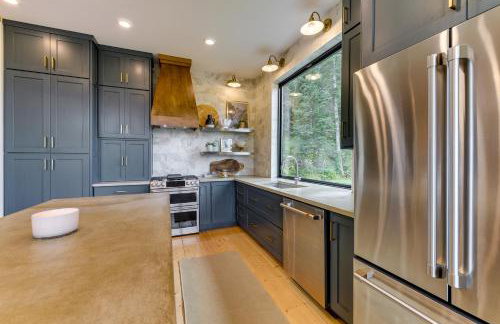 Modern Turnerville Cabin with Hot Tub and Scenic Views - Foto 9