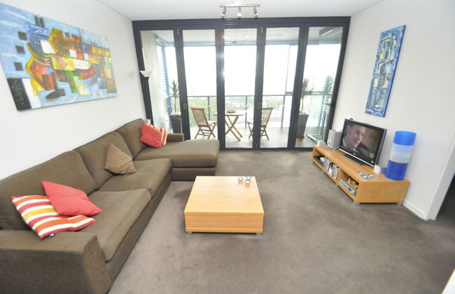 Stylish 1 Bedroom Apartment Camperdown - Photo 11