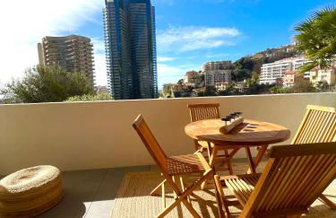 Luxueux Studio Neuf - Frontière Monaco - Piscine - Parking privé - Foto 1