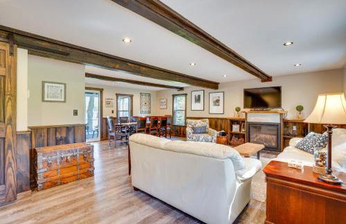 half Mi to Song Mtn Resort! All-Season Basecamp - Photo 7