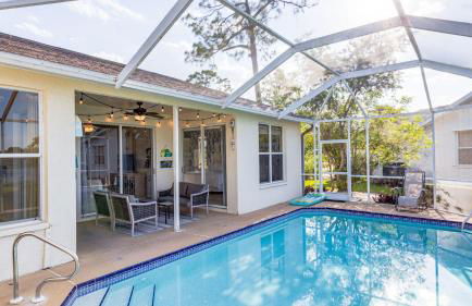 Private Pool Pond Views Bonus Lounge in Gated Naples Community Drive to Dining Sand - Foto 37