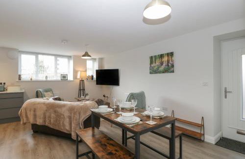 The Old School - Photo 9