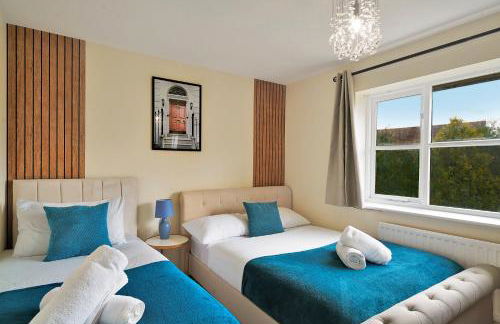 Thames Family Retreat, 2 bed house, Sleeps 6, with Parking and Garden - Foto 17