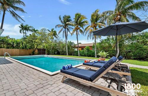 3 Home 12 bedroom compound with Pool and BBQ sleeps 24 - Foto 25