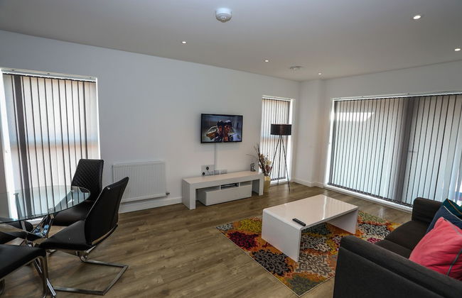 Exquisite One Bed Apartment - Photo 20