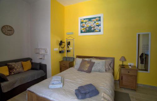 Nicola's Apartments - Photo 37