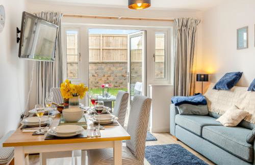 Blue Skies - Photo 5