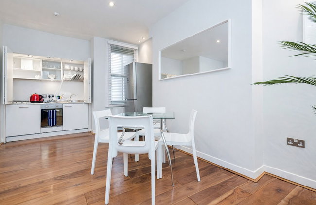 Roomspace Serviced Apartments - Sterling House - Photo 13