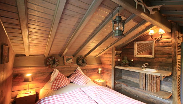 Luxurious Chalet with Hot Tub & Sauna in Thirimont - Foto 4, Habitación