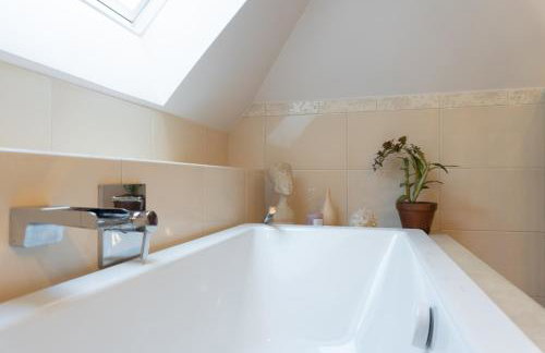 Golden Villas - Elegant Family Villa with Garden near Krakow - Foto 19