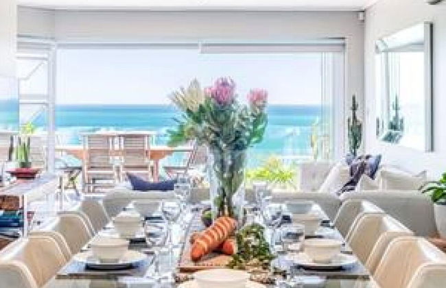 Camps Bay Holiday Apartment in Secure Complex With Private Pool and Parking Houghton Views - Foto 29