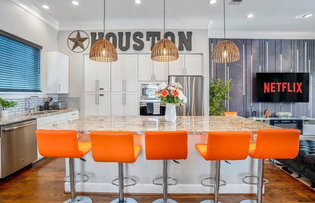 Posh Dtwn Midtown Home w Stunning Roof-topterrace - Foto 29