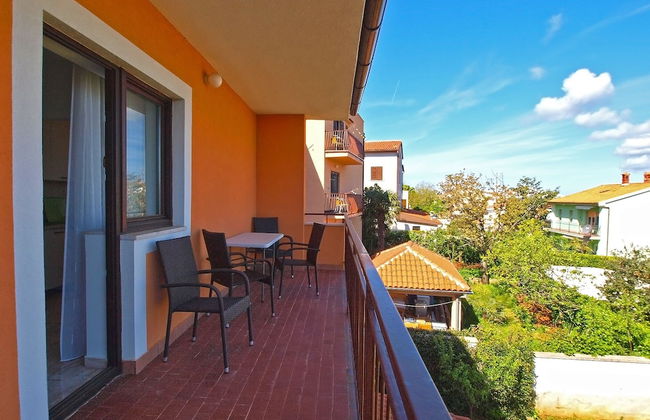 Apartment 1077 - Photo 32