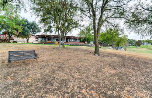 Lake Gem: Private Dock & Large Patio in Lewisville - Foto 31