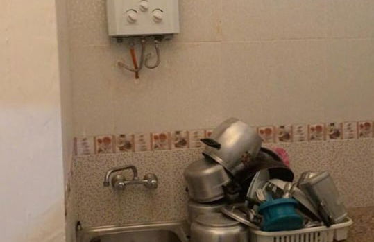 Inviting 1-bed Apartment in Ksar Sghir - Photo 3