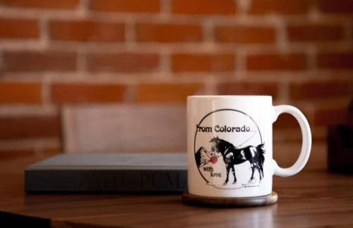 Sunny Downtown Condo above the Coffee Shop - Foto 4