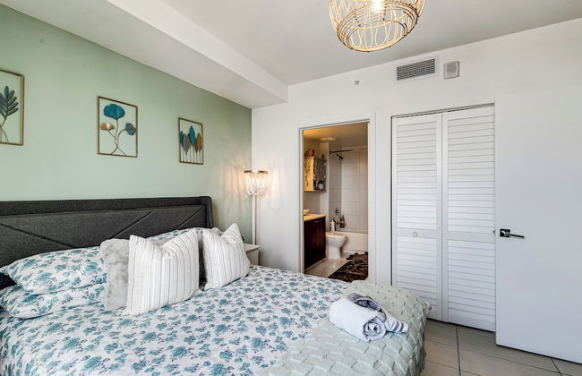 New 3 Bed 2 Bath In The Little Havana - Photo 5