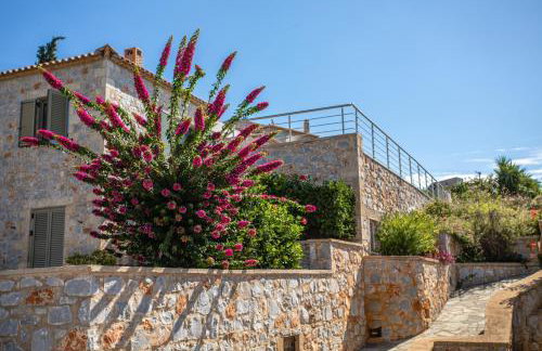 IRIS, Luxury Stone Villa in Stoupa with Private Infinity Pool, BBQ and Amazing Sea View - Foto 12