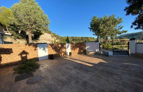 ENTRESIERRAS Apartamentos rurales con chimenea, barbacoa y espacio para eventos - Foto 34