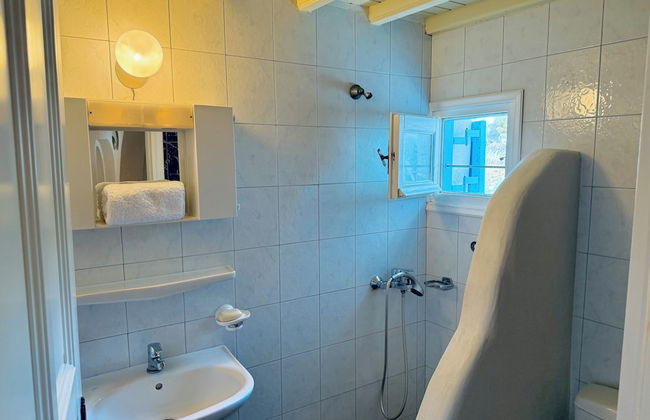 Stylish 2 Bd Escape Apt at Ornos Beach - Photo 24