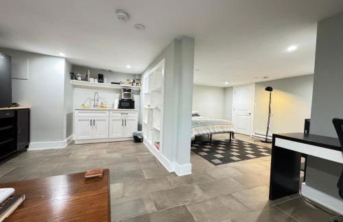 NIce Updated Basement in DC near transportation - Foto 6