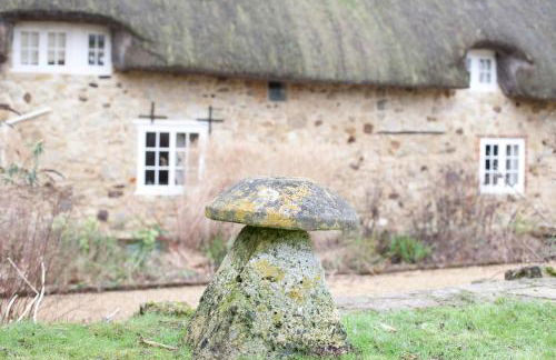 Afton Thatch: Beautiful Thatched Family Cottage - Photo 3