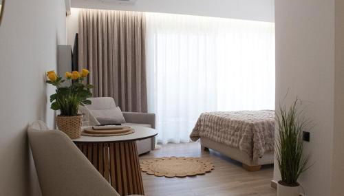 Rafina's PARADISE VIEW!!Walking access to the Port!!! Amazing Seaview!!!Steps from the Beach, 2 min walk!!WIFI 300Mbps! The Lux Seaside Retreat! - Foto 3