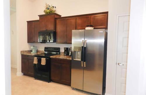 Modern 4BR Home with Wi-Fi & Garage Games - Foto 22