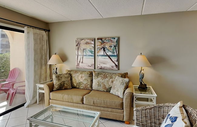 Ocean & Racquet by Distinctive Beach Rentals - Photo 20