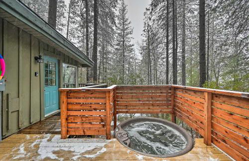 Loch Lomond Cabin with Hot Tub, Near Wineries! - Foto 23