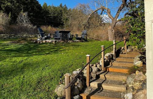 Water Views - Wood Stove - Quiet & Private Stay - Foto 5