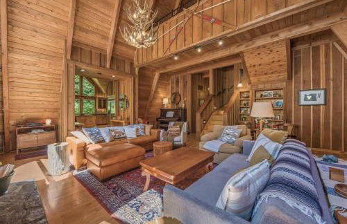 Forrest Lodge Large Private Luxury w Hot Tub - Foto 18