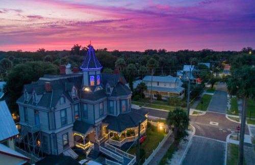 Grand Gables Home 1 Block to St Johns River! - Foto 6