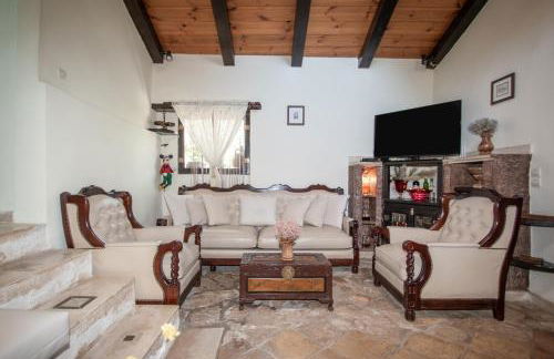 Gioia Traditional House - Photo 14